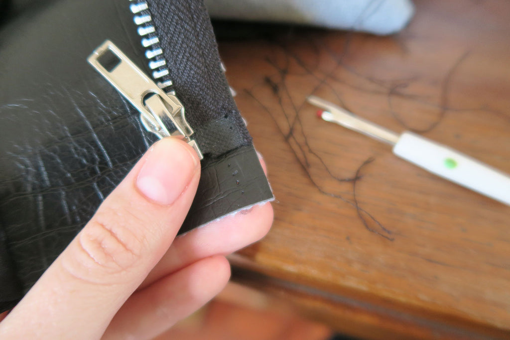 Correct zip placement