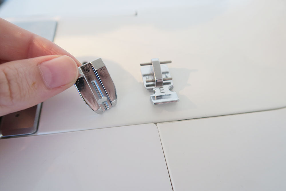 Underside of the invisible zip foot