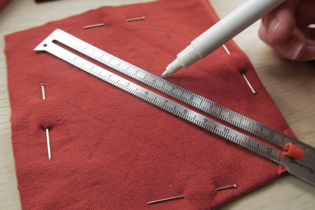 Draw quilting guide lines