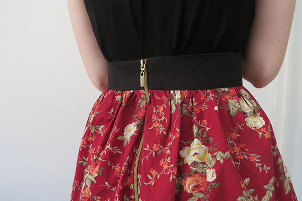 Back zip